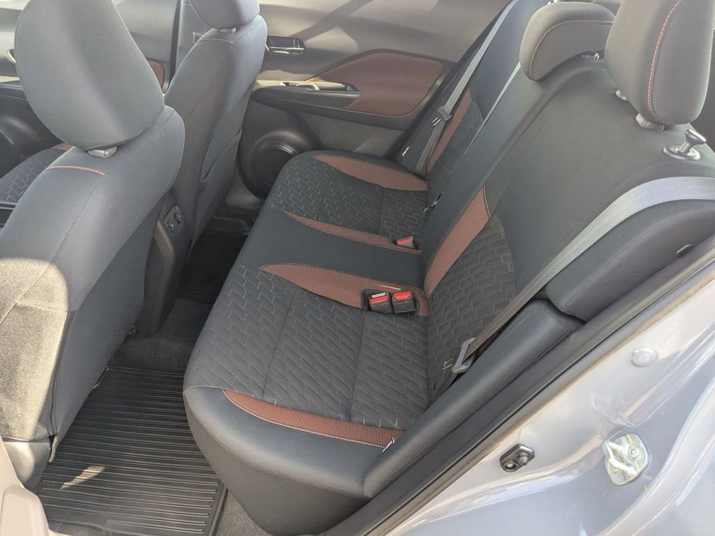 Used 2023 Nissan Kicks SR w/ Interior Electronics Package image 17
