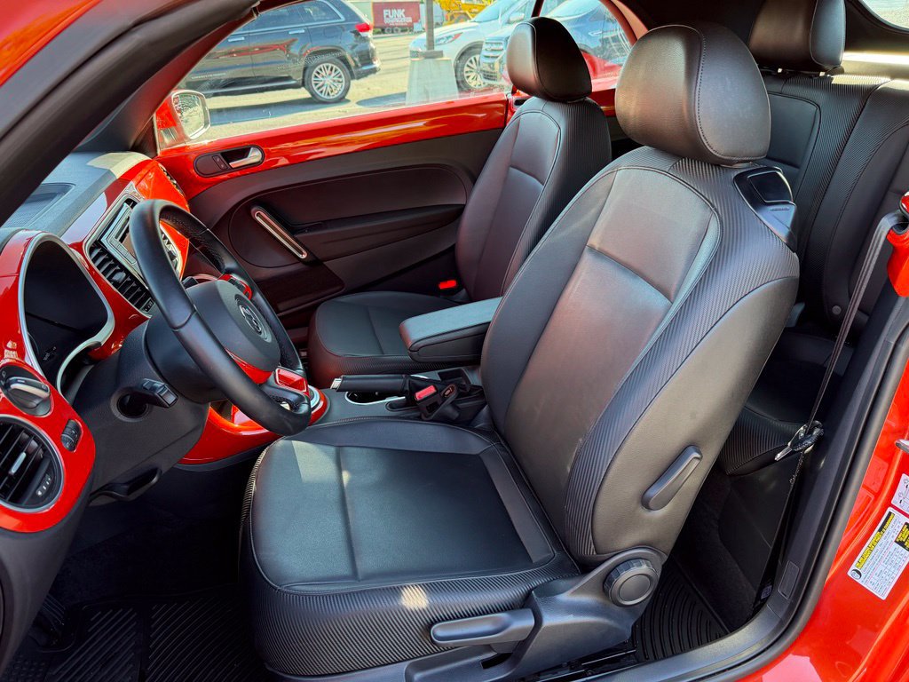 Used 2019 Volkswagen Beetle 2.0T S FWD image 11