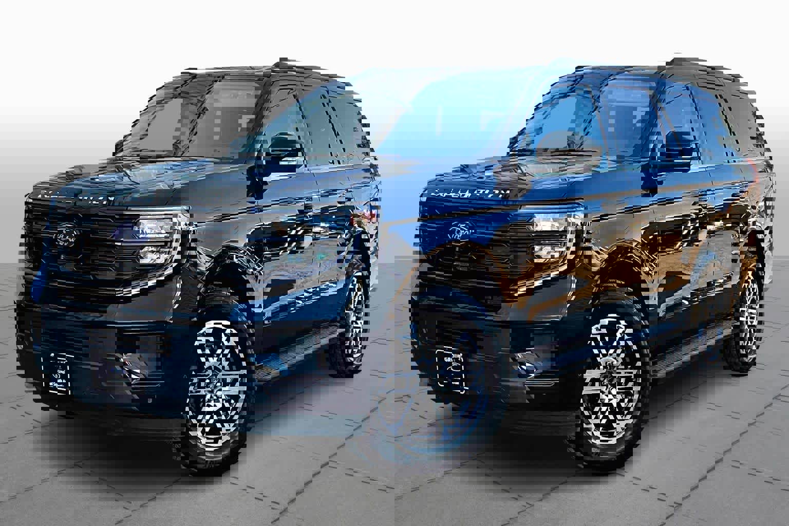 Certified 2025 Ford Expedition Active image 34