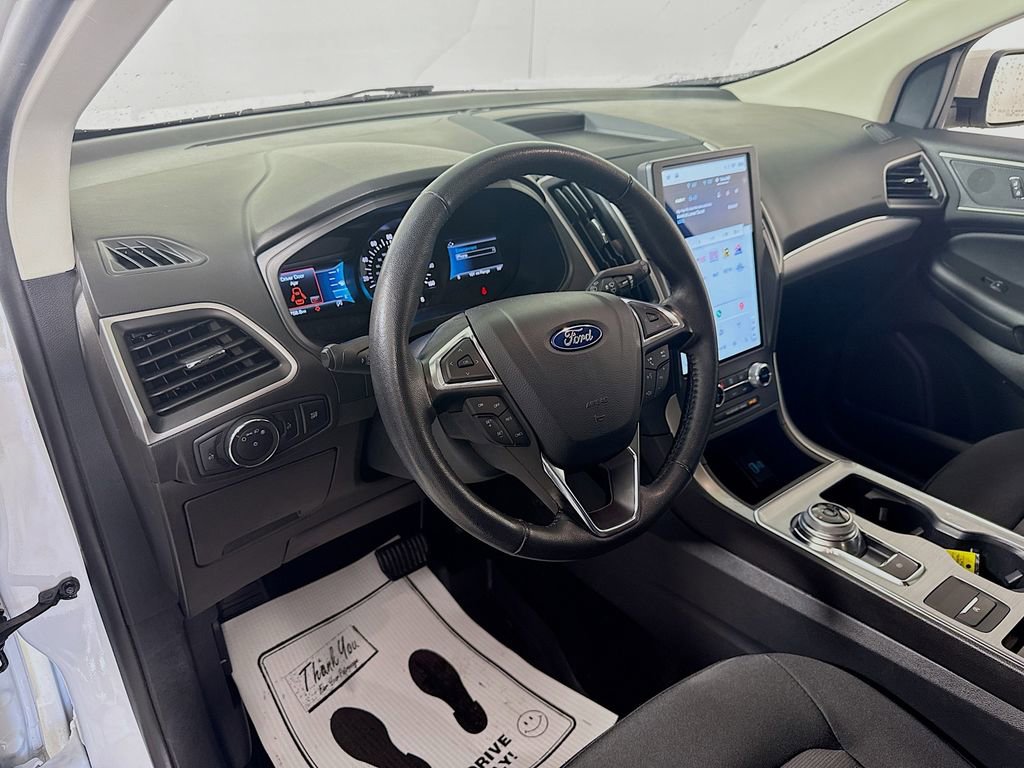 Certified 2022 Ford Edge SEL AWD/4WD image 13