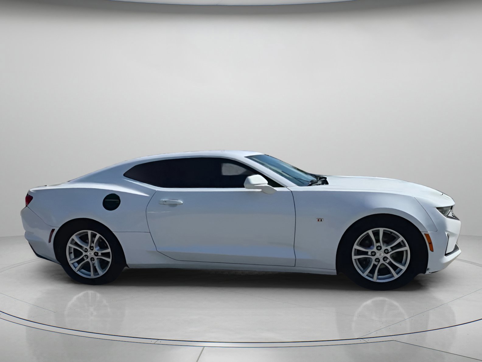 Used 2020 Chevrolet Camaro LS image 26