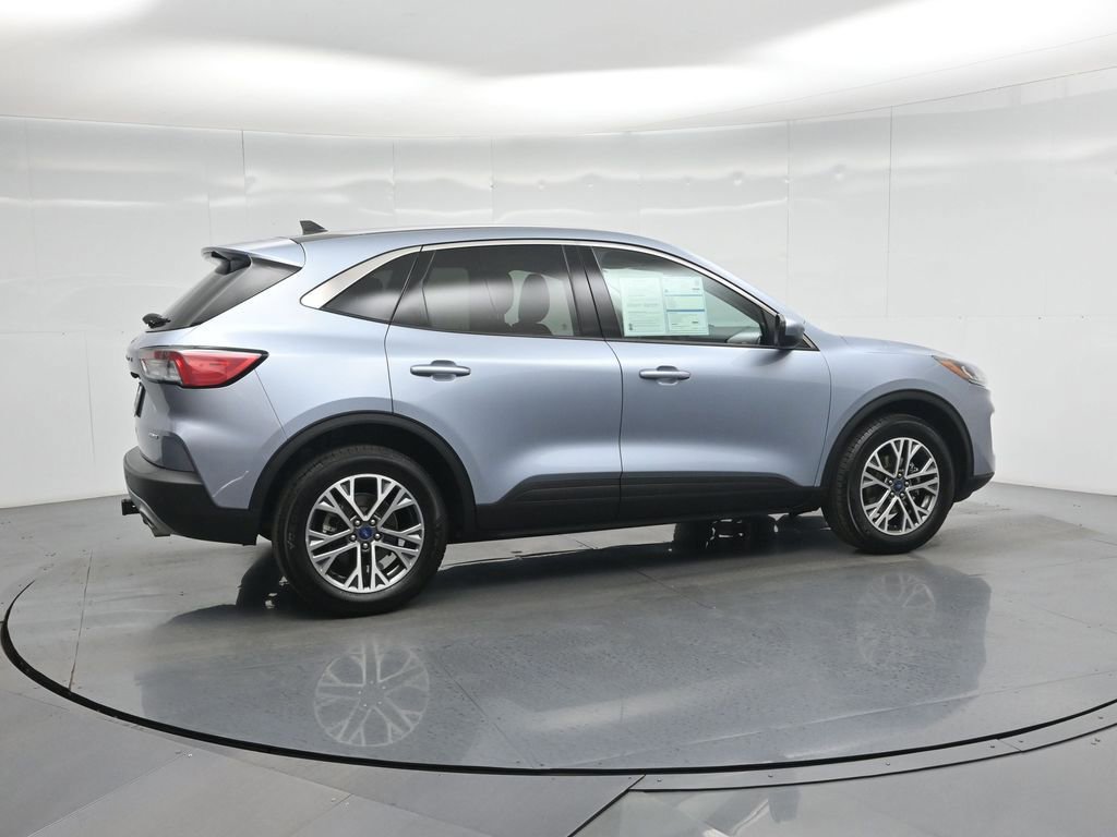 Certified 2022 Ford Escape SEL w/ Class II Trailer Tow Package image 14