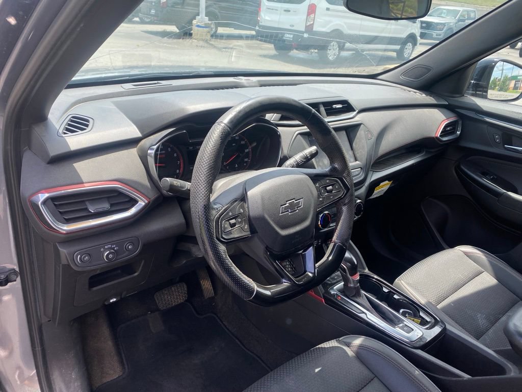 Used 2022 Chevrolet TrailBlazer RS FWD image 12