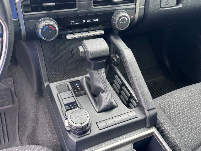Used 2025 Toyota 4Runner SR5 AWD/4WD image 19