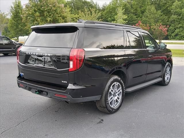 Certified 2025 Ford Expedition Max Active RWD image 4