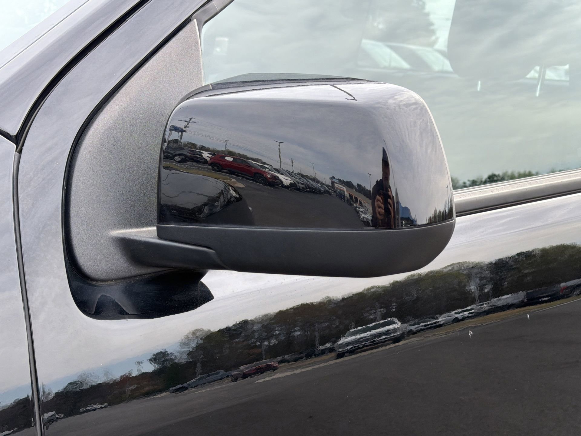 Used 2022 Chevrolet Colorado LT w/ Fleet Safety Package image 30