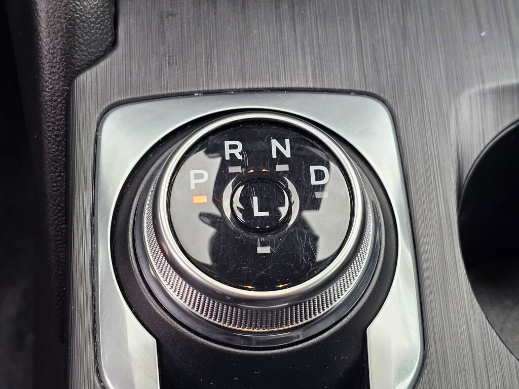 Certified 2025 Ford Escape Active AWD/4WD image 28