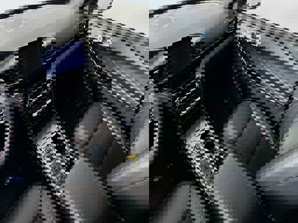 Certified 2022 Ford Explorer ST-Line image 14