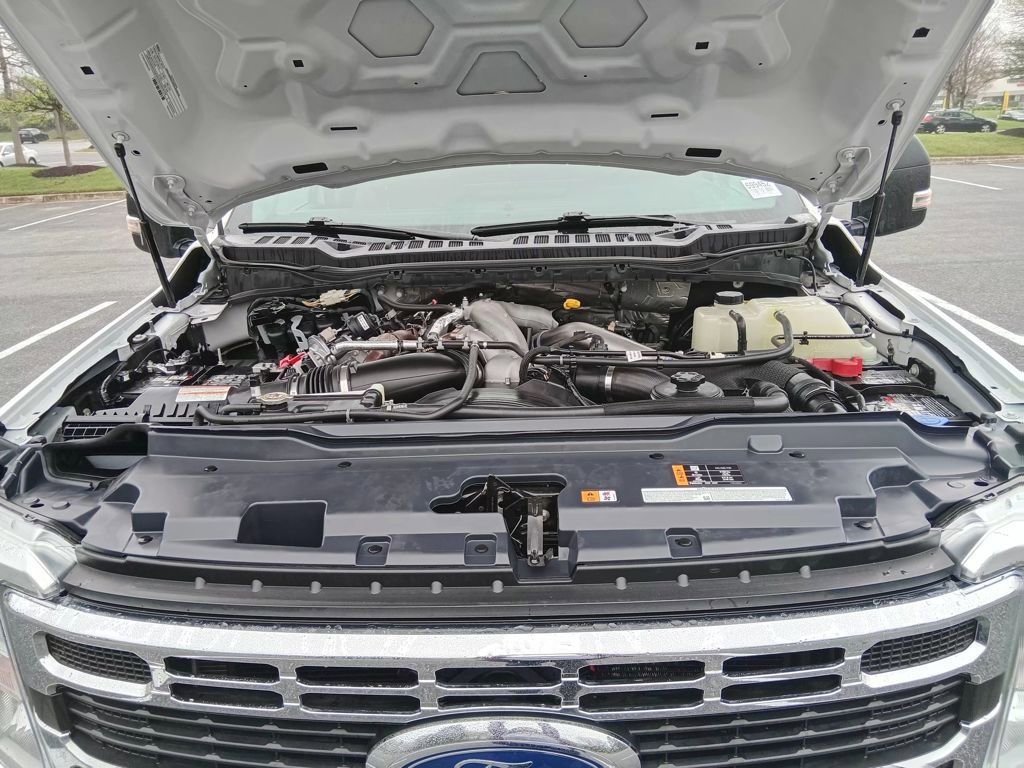 Certified 2025 Ford F250 XLT image 14
