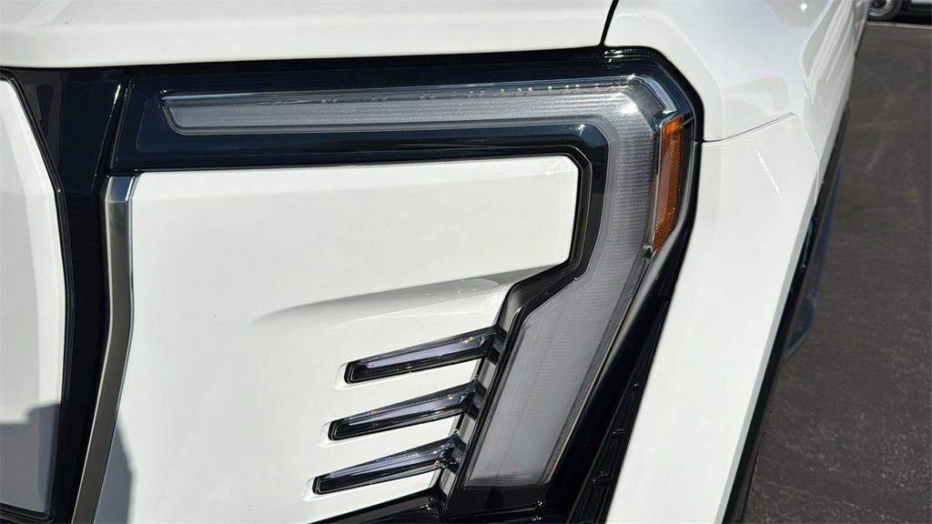 Used 2025 GMC Sierra EV Denali image 6