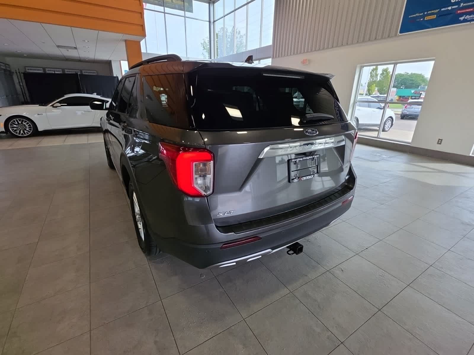 Certified 2020 Ford Explorer XLT w/ Equipment Group 202A AWD/4WD image 13