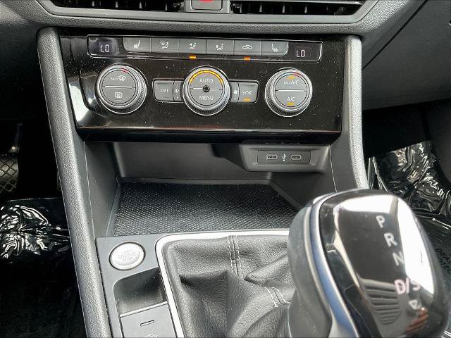 Used 2023 Volkswagen Jetta SE FWD image 16