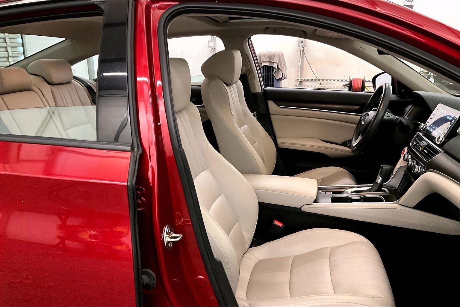 Used 2018 Honda Accord EX-L image 9