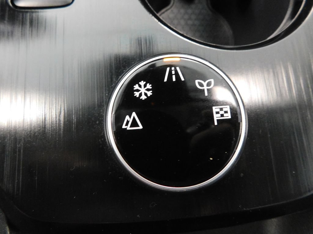 Used 2025 Nissan Rogue SV AWD/4WD image 33