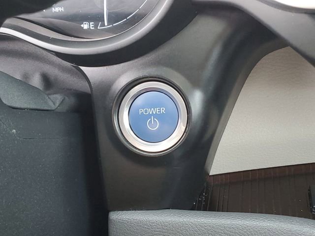 Used 2023 Toyota Sienna XLE image 20