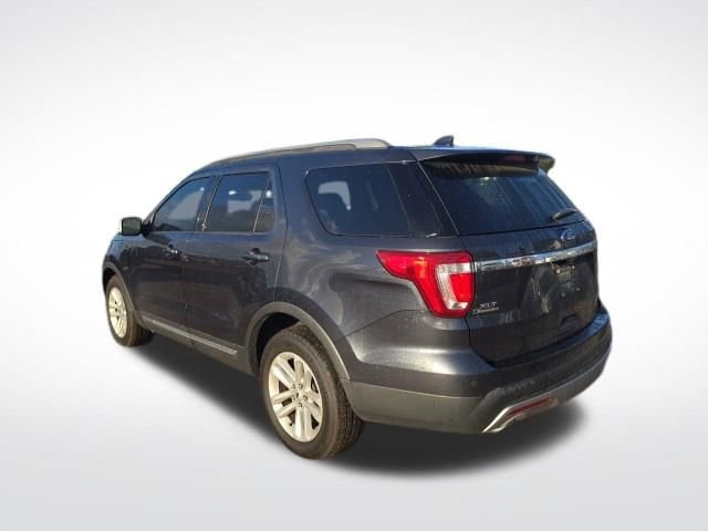 Certified 2017 Ford Explorer XLT w/ Equipment Group 202A image 5