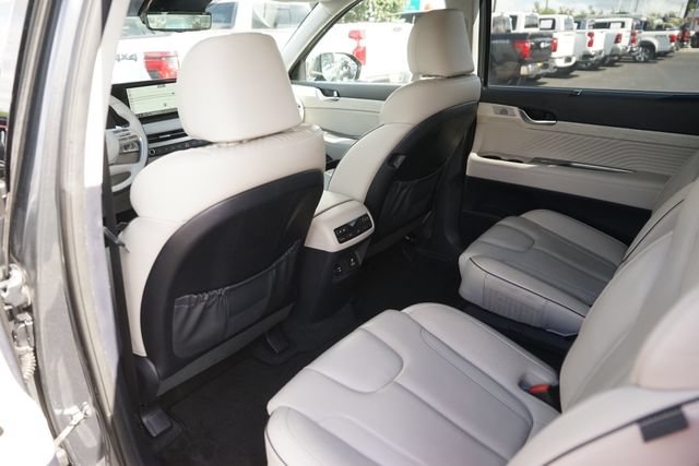 Used 2023 Hyundai Palisade Calligraphy FWD image 12