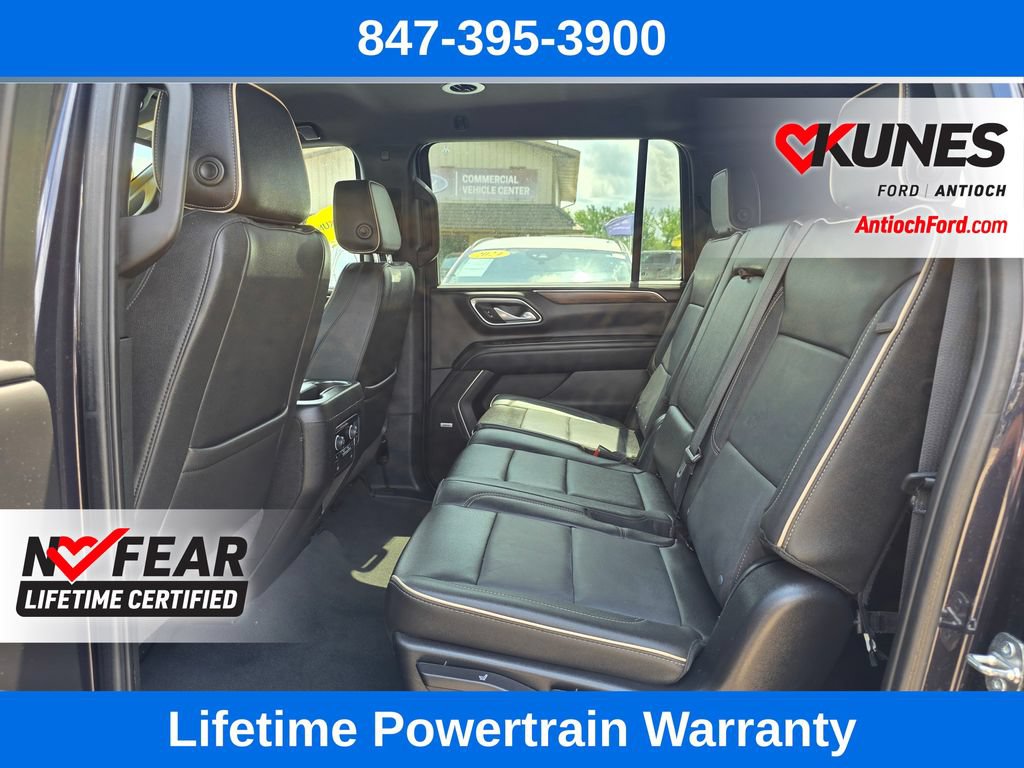 Used 2024 Chevrolet Suburban Premier AWD/4WD image 20