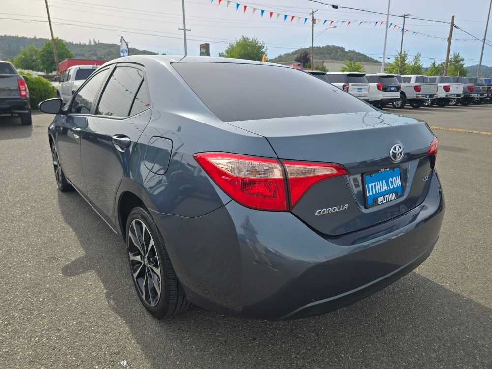 Used 2017 Toyota Corolla LE w/ Carpet Mat Package (TMS) FWD image 3