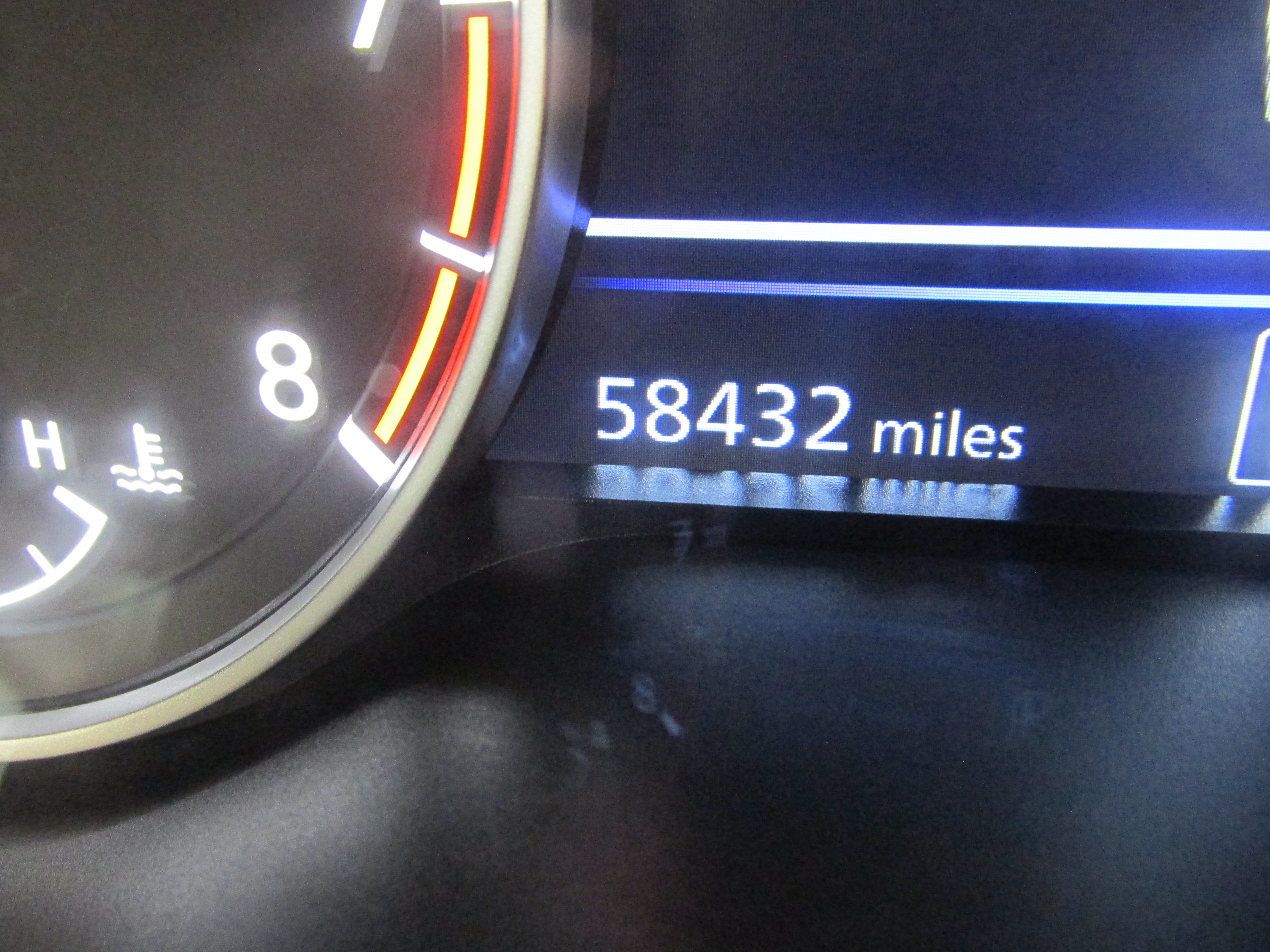 Used 2024 Nissan Altima 2.5 SV FWD image 32