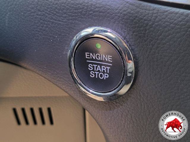 Certified 2019 Ford Edge Titanium w/ Equipment Group 301A FWD image 34