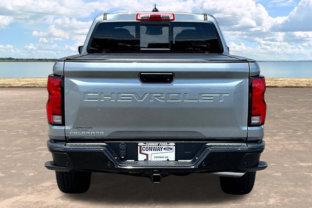 Used 2025 Chevrolet Colorado Z71 w/ Technology Package AWD/4WD image 7
