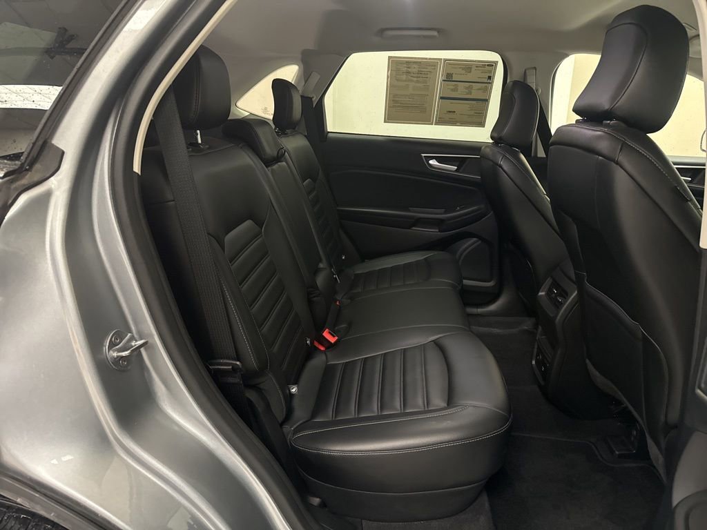 Certified 2024 Ford Edge SEL w/ Convenience Package AWD/4WD image 18