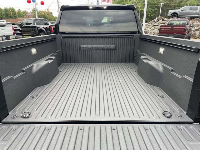 Used 2025 Toyota Tacoma TRD Sport RWD image 9