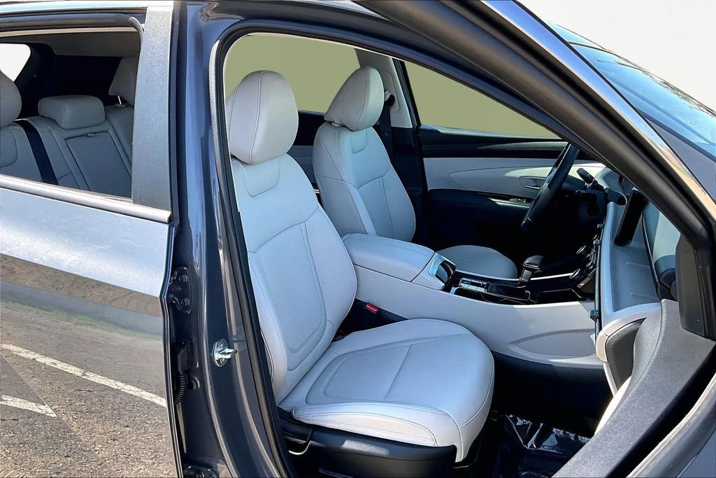 Used 2025 Hyundai Tucson SEL FWD image 9