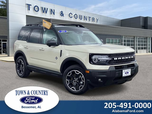 Certified 2025 Ford Bronco Sport Outer Banks w/ Outer Banks Tech Package+ AWD/4WD image 1