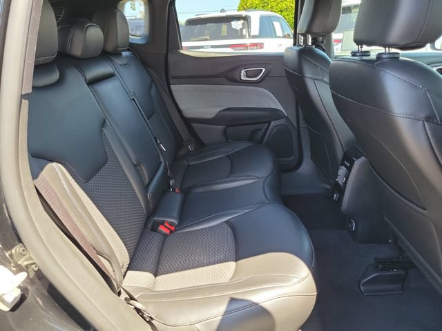 Used 2024 Jeep Compass Latitude AWD/4WD image 18