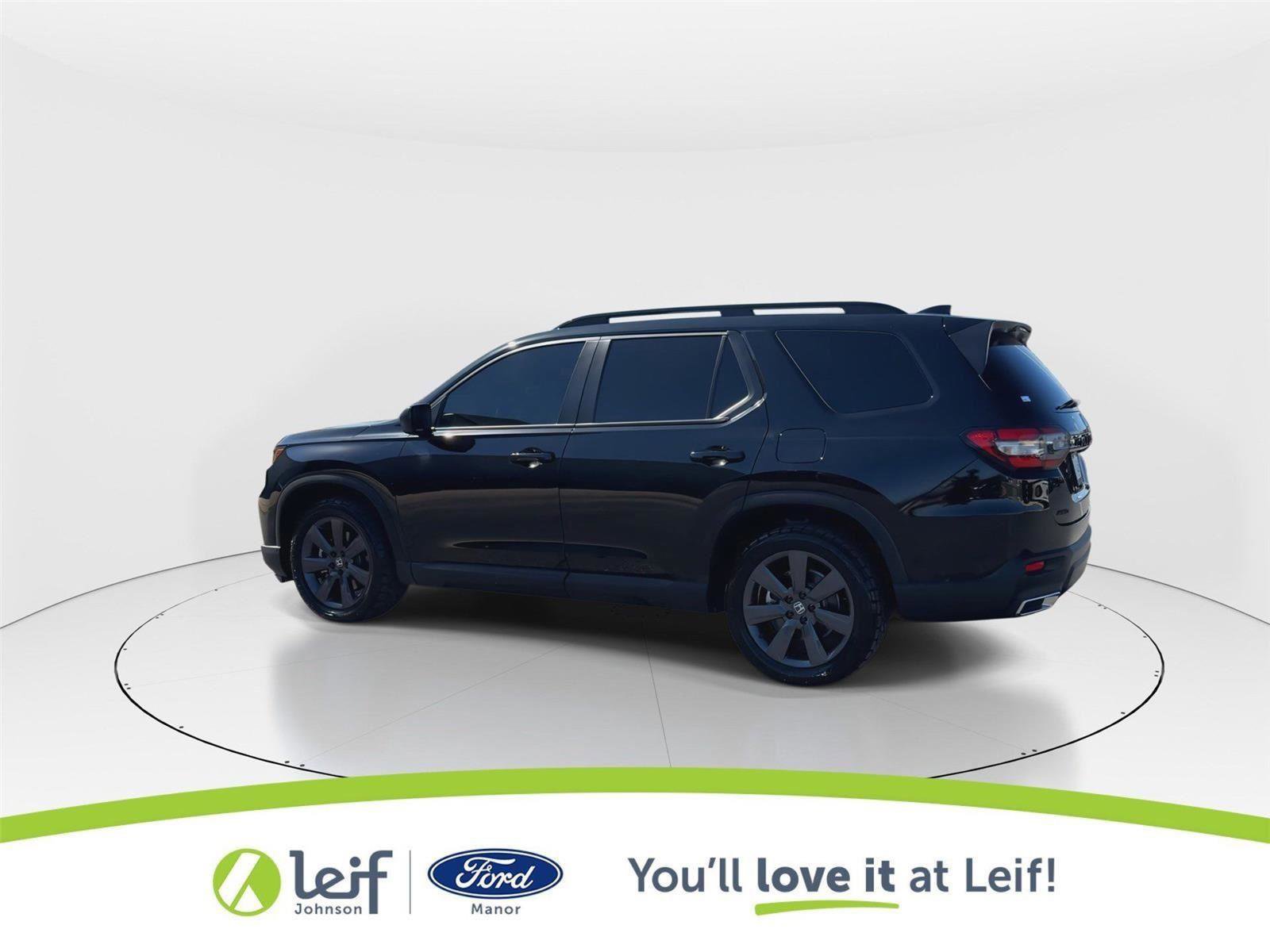 Used 2023 Honda Pilot Sport image 5