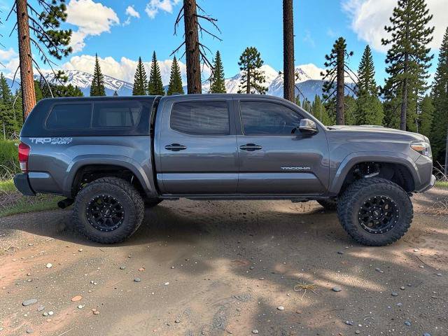 Certified 2025 Ford Maverick Lariat AWD/4WD image 30