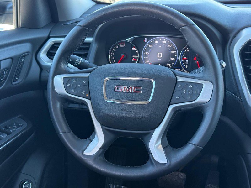 Used 2022 GMC Acadia SLT w/ Technology Package image 18