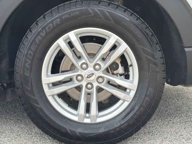 Certified 2022 Ford Explorer XLT w/ Equipment Group 202A RWD image 10