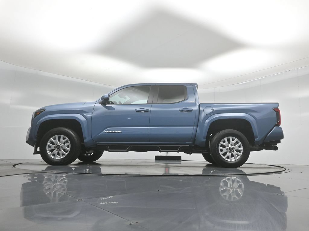 Used 2026 Toyota Tacoma SR5 AWD/4WD image 48