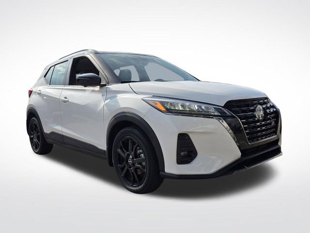 Used 2023 Nissan Kicks SR w/ SR Premium Package