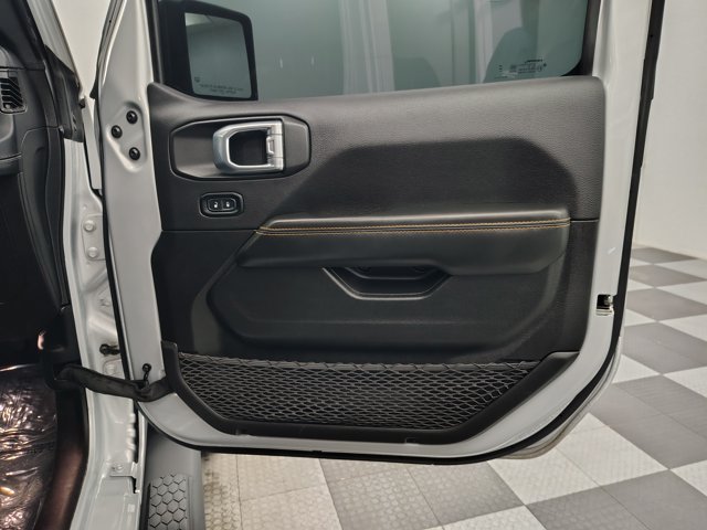 Used 2024 Jeep Wrangler Unlimited Sahara AWD/4WD image 26