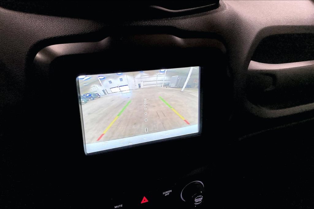 Used 2019 Jeep Renegade Latitude w/ Cold Weather Group AWD/4WD image 20