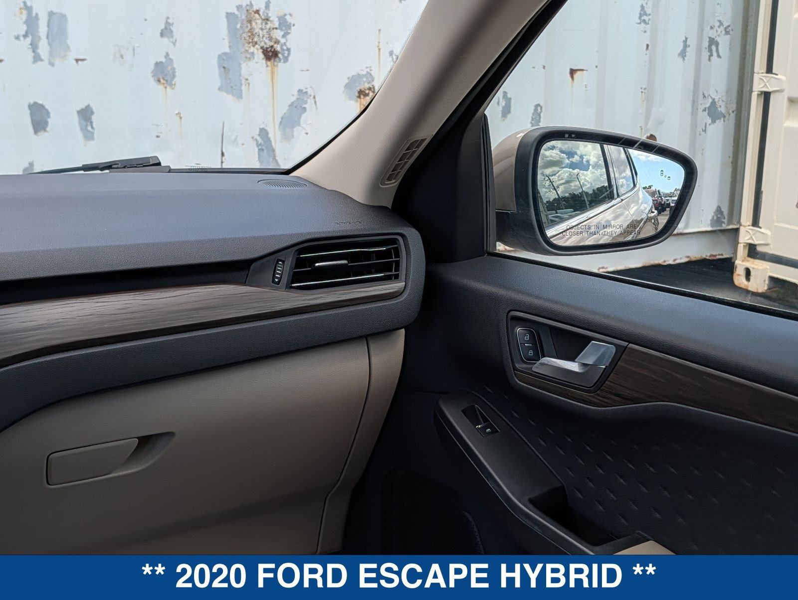 Certified 2020 Ford Escape Titanium FWD image 19