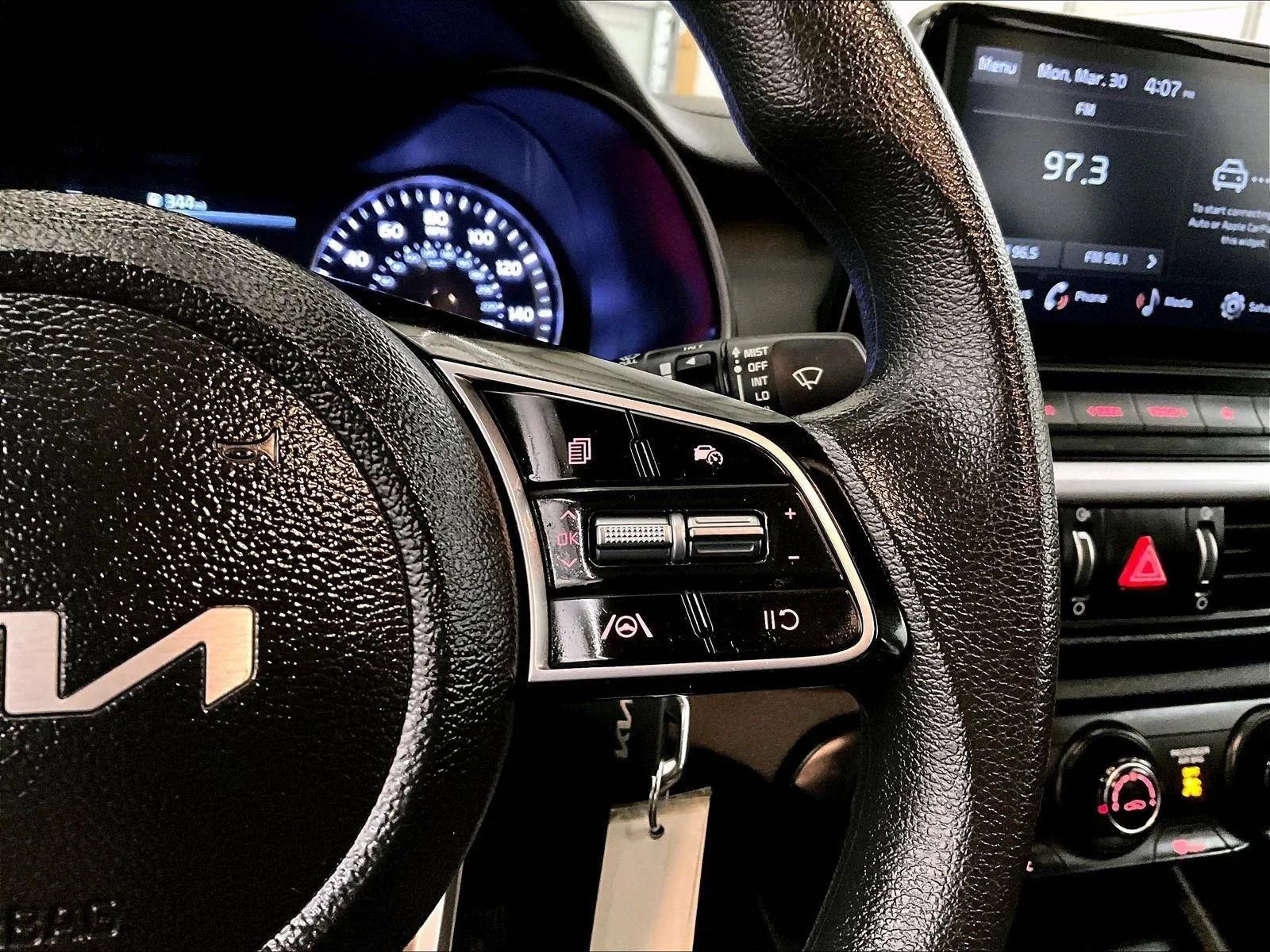 Used 2023 Kia Forte LXS FWD image 18