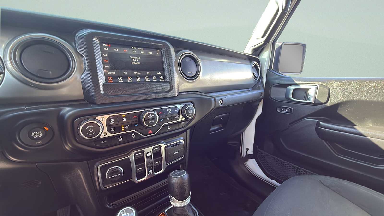 Used 2021 Jeep Gladiator Sport image 20