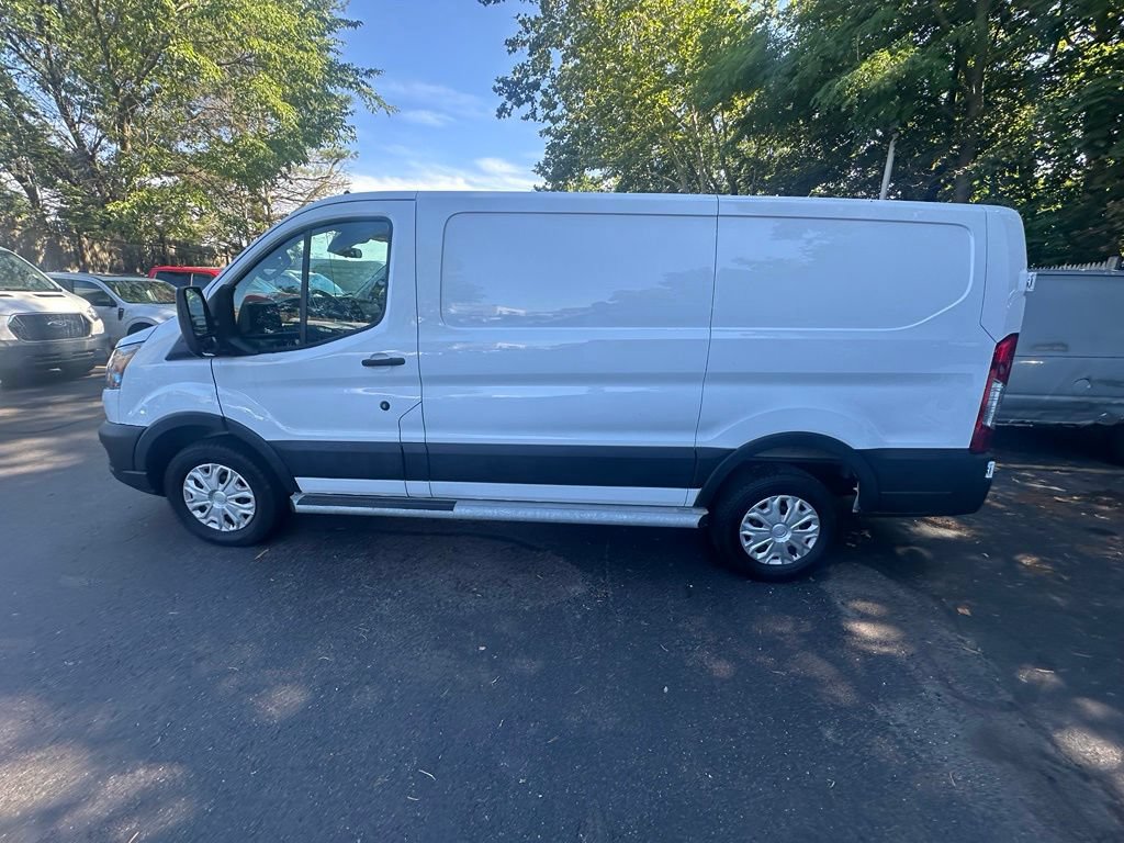 Certified 2025 Ford Transit 250 Low Roof w/ Exterior Upgrade Package RWD image 10