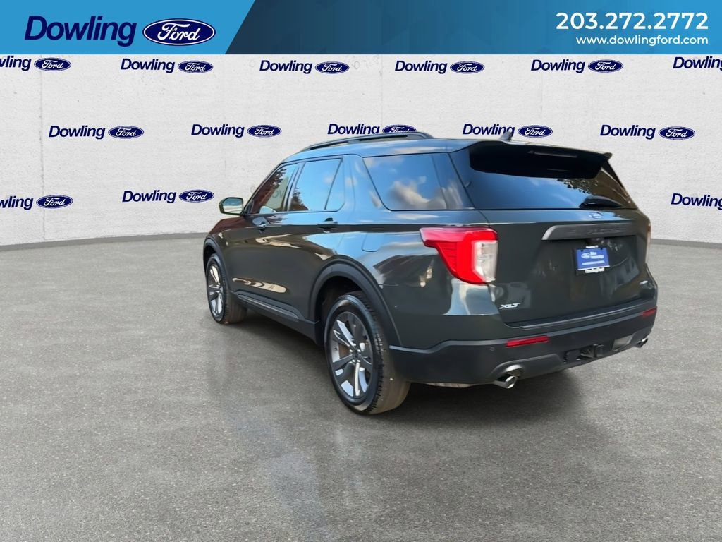 Certified 2022 Ford Explorer XLT w/ Equipment Group 202A image 3