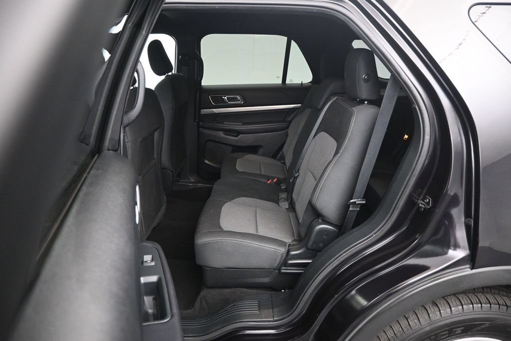 Certified 2019 Ford Explorer XLT FWD image 13