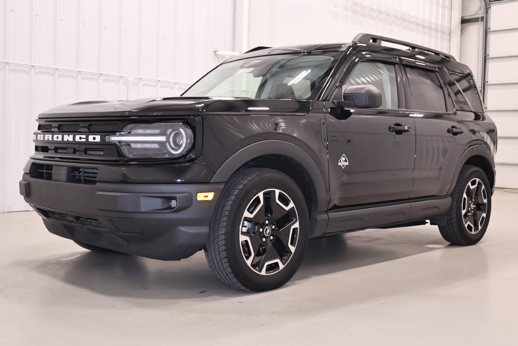 Certified 2022 Ford Bronco Sport Outer Banks w/ Tech Package AWD/4WD image 6