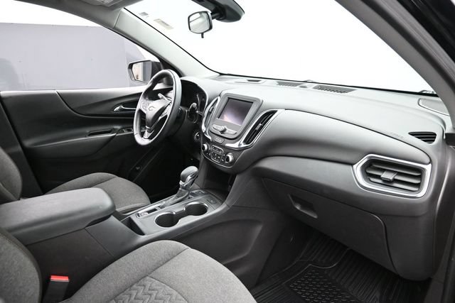 Used 2024 Chevrolet Equinox LT AWD/4WD image 32