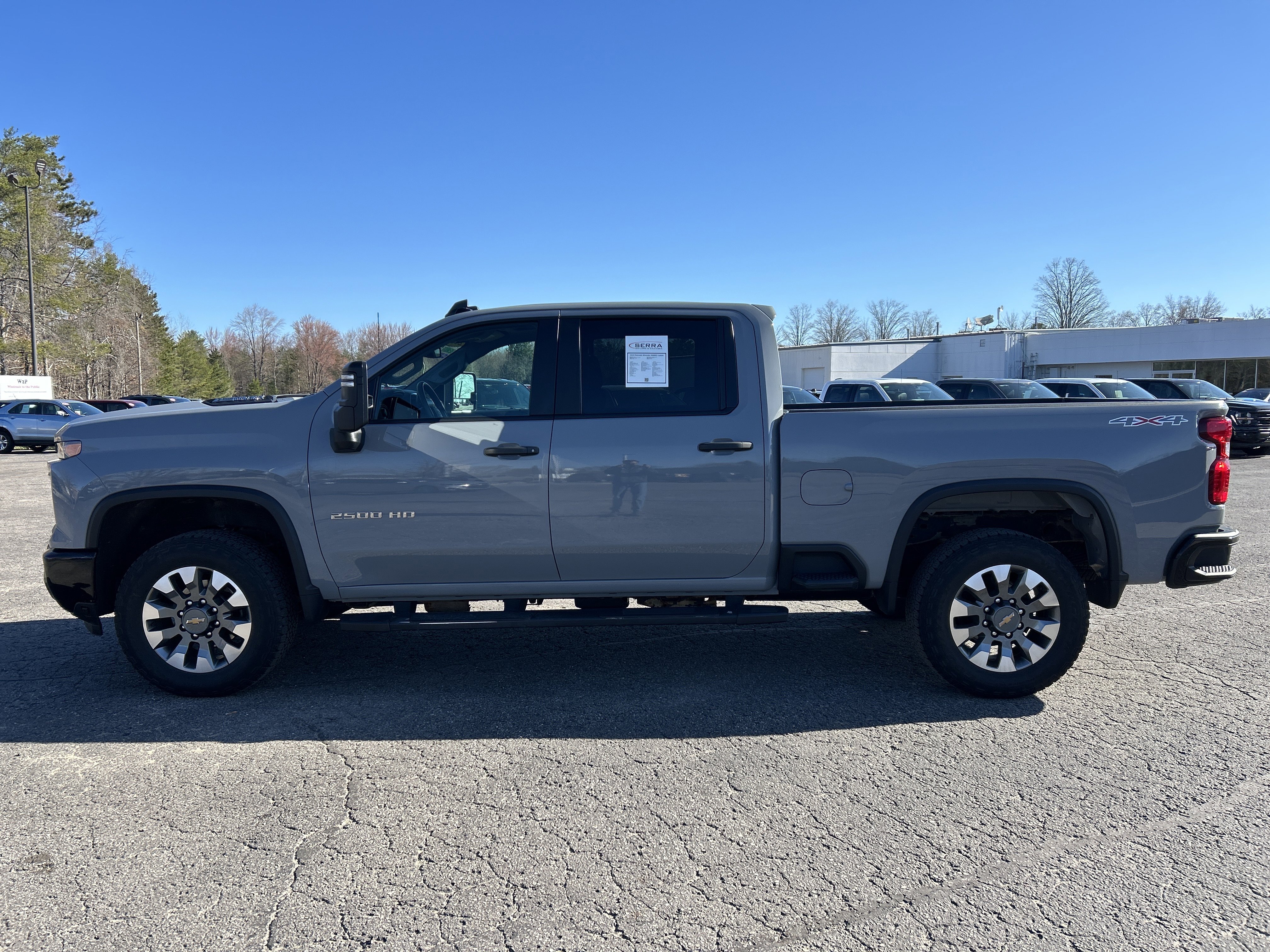 Used 2024 Chevrolet Silverado 2500 Custom w/ Custom Value Package image 7