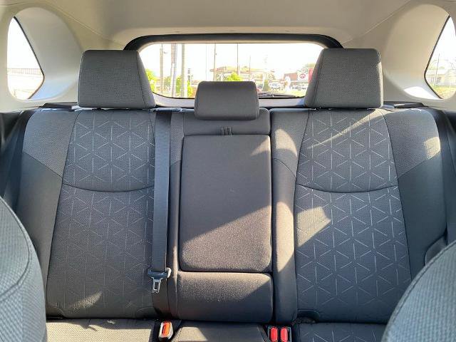 Used 2024 Toyota RAV4 XLE AWD/4WD image 26