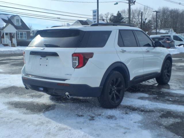 Certified 2022 Ford Explorer ST-Line w/ Class IV Trailer Tow Package image 3